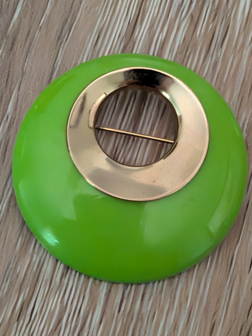Sarah Coventry 1967 "Bold Gypsy" Lucite Brooch